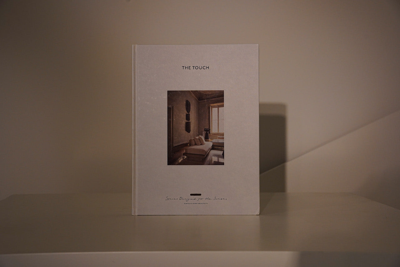 THE TOUCH. Spaces designed for the senses – Veluto