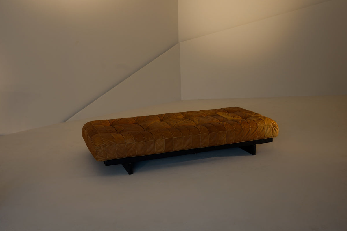 DAYBED. De sede 1970