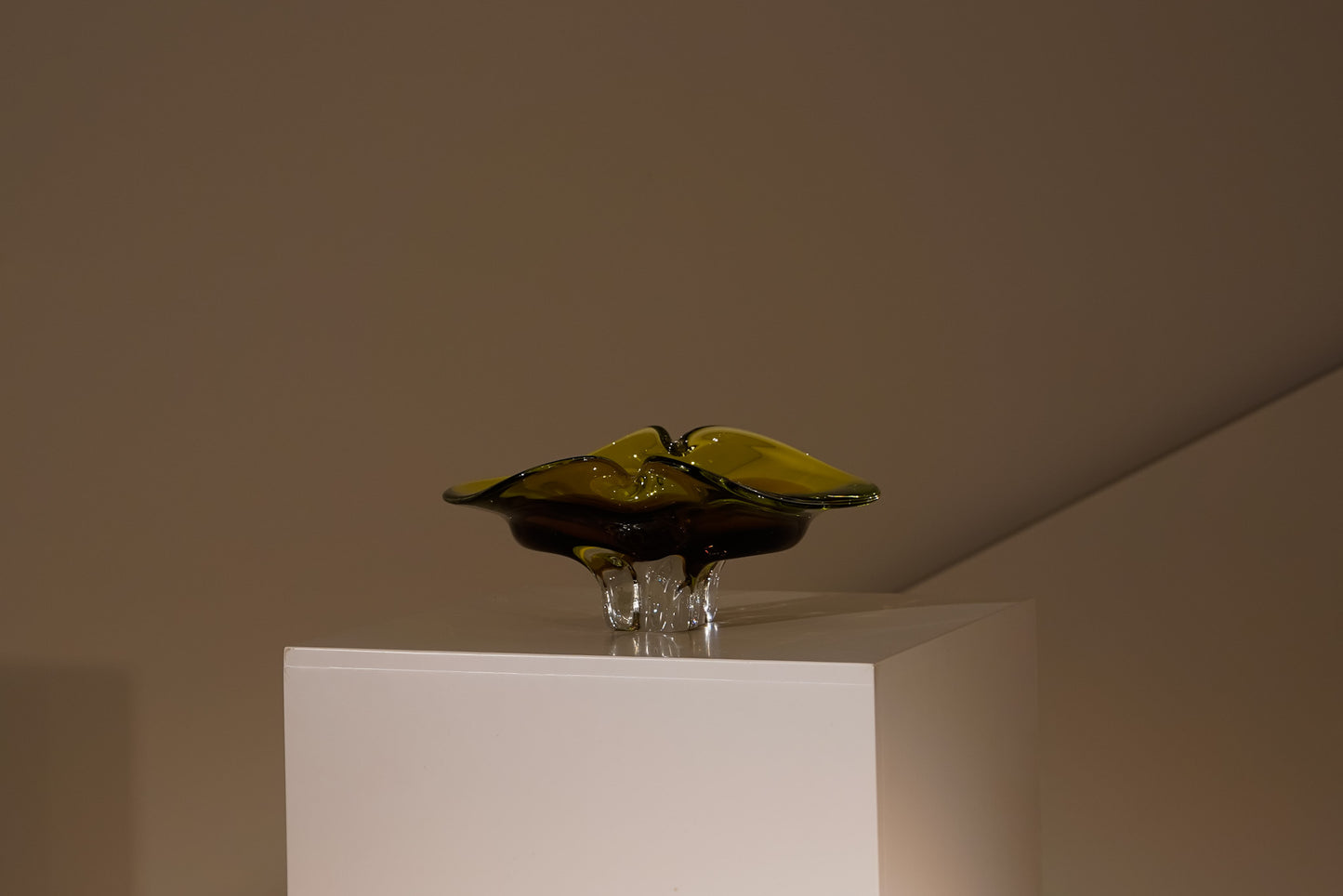 GREEN LEAF. Cuenco de cristal de Murano, Italia 1970