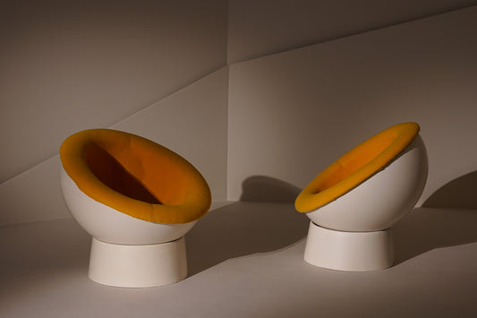 COCOON. Sillas semiesféricas, Francia 1960
