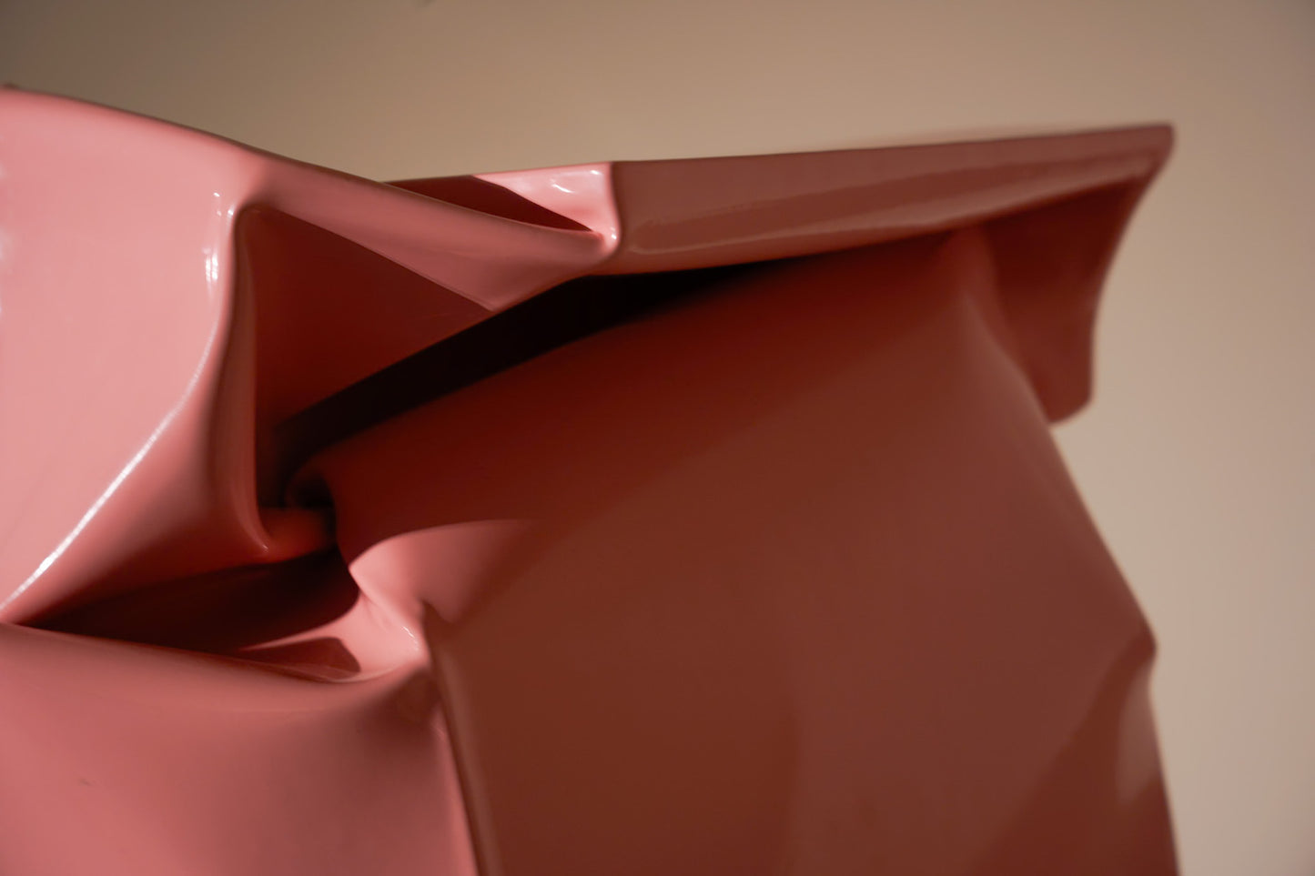 CORNIK. Escultura metálica, 2024