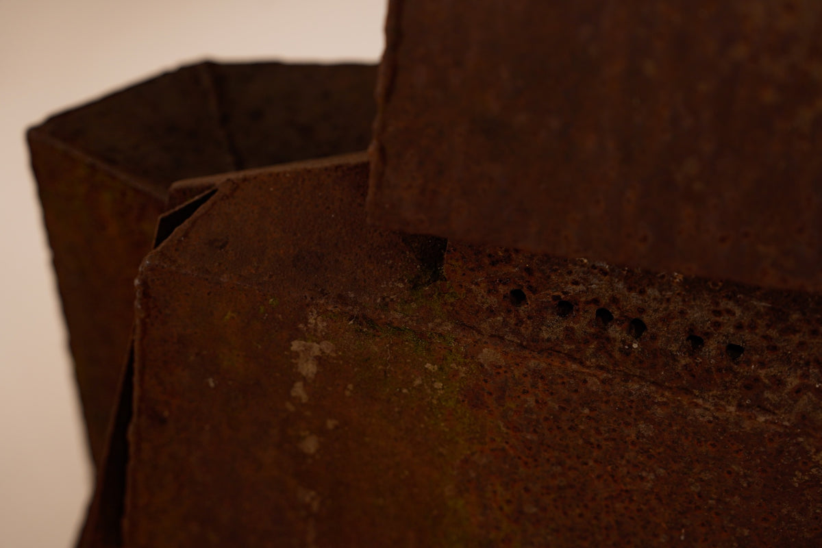 PIEZA BREB. Corten cubista