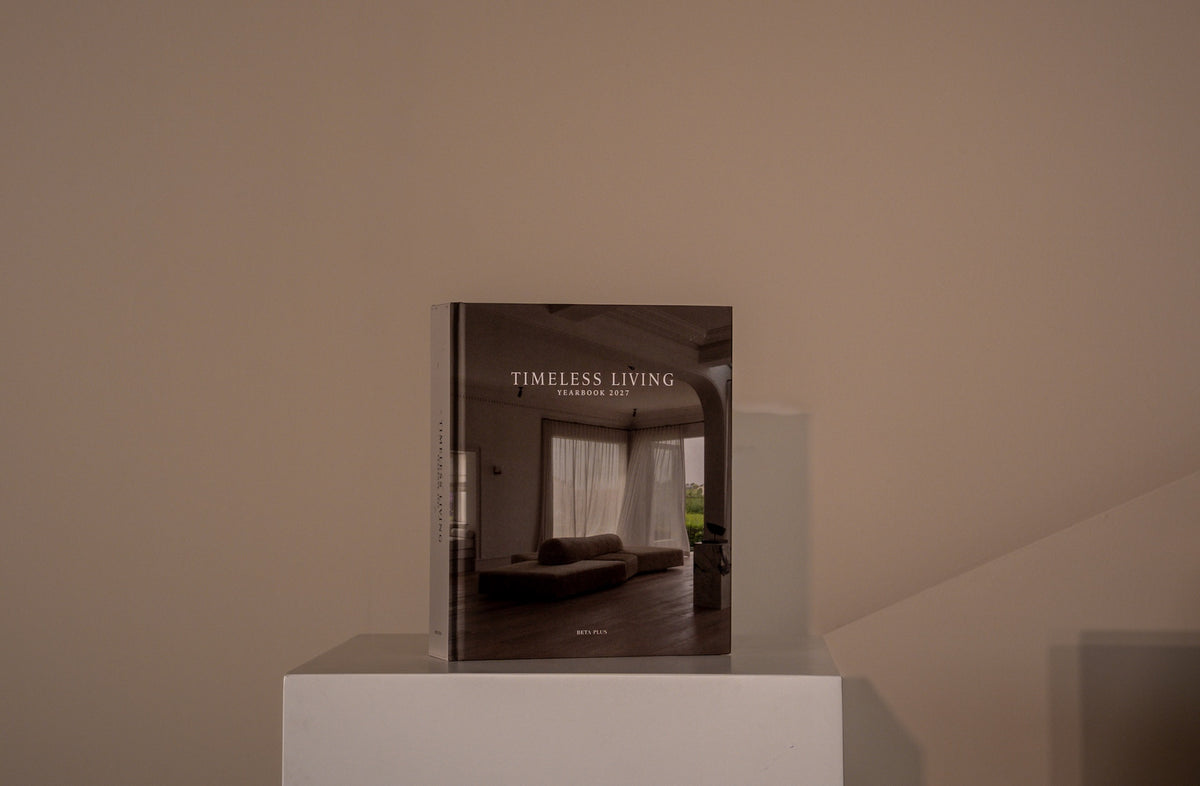 TIMELESS LIVING.