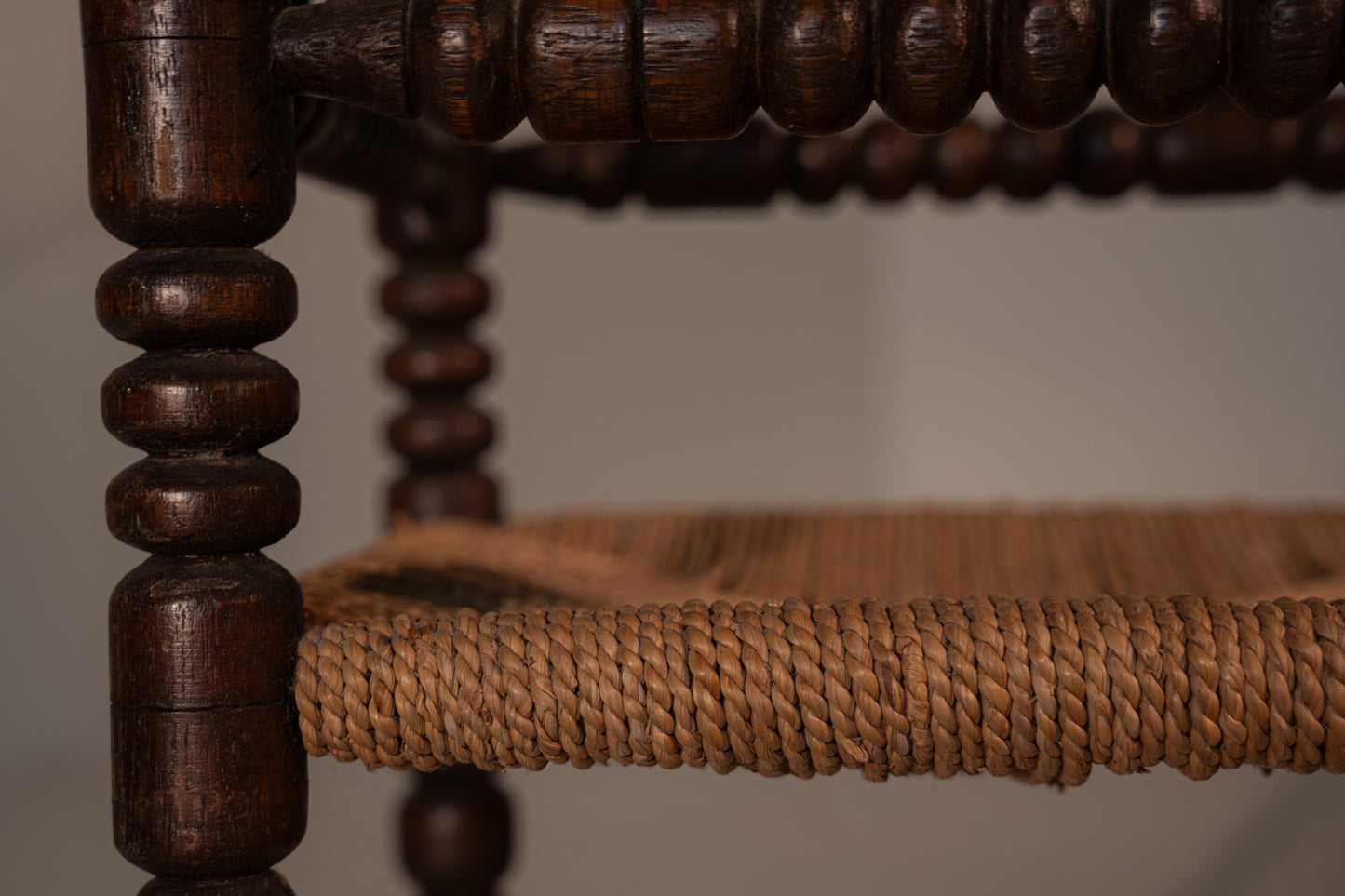 TRAMA CHAIR.