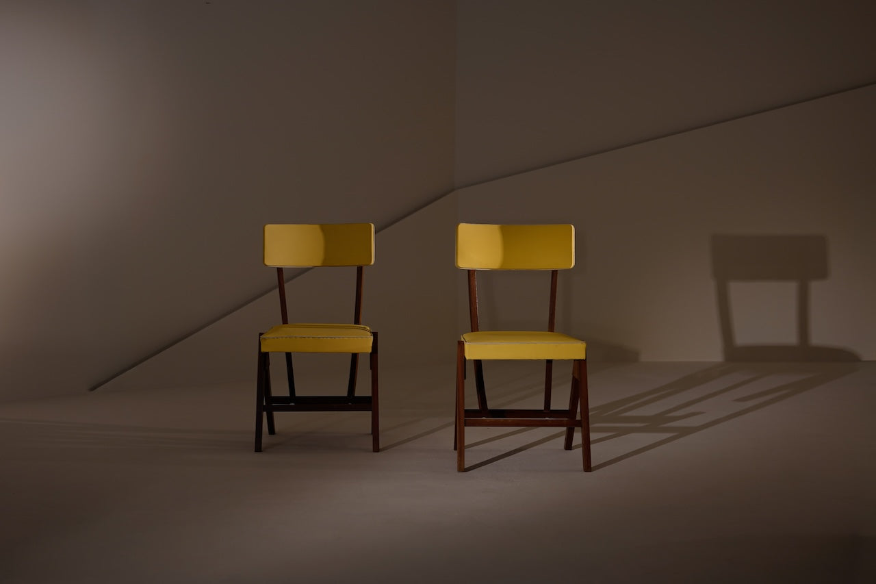 FRENCH BROWN. Sillas francesas de los años 1950.