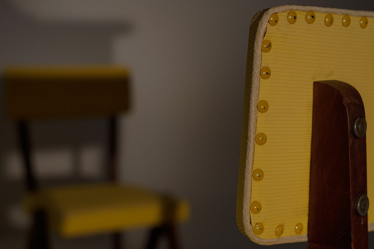 FRENCH BROWN. Sillas francesas de los años 1950.