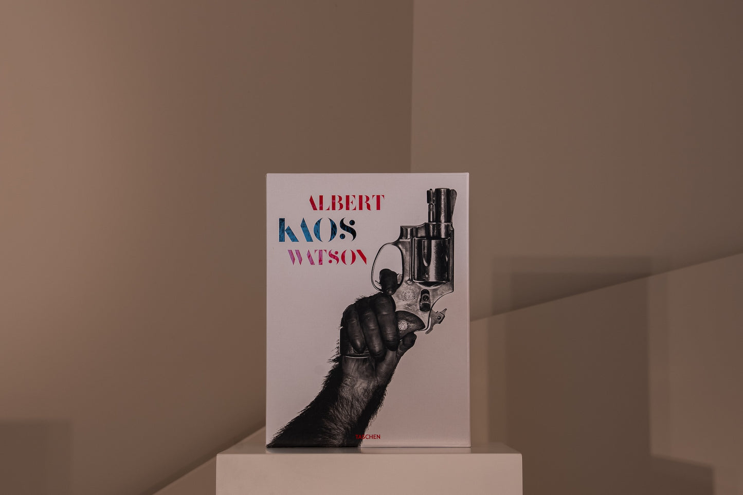 ALBERT WATSON. Kaos