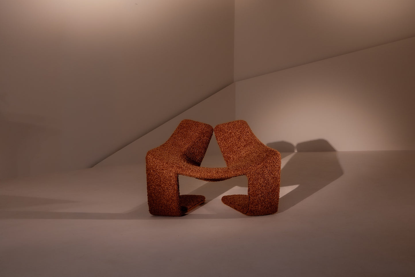 SILLON ZEN. By Kwok Hoi Chan